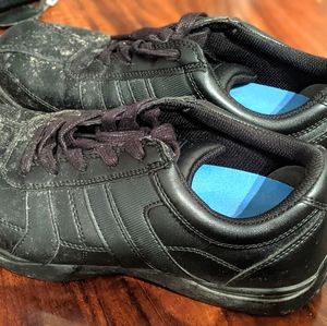 Non slip work shoes for sale!!